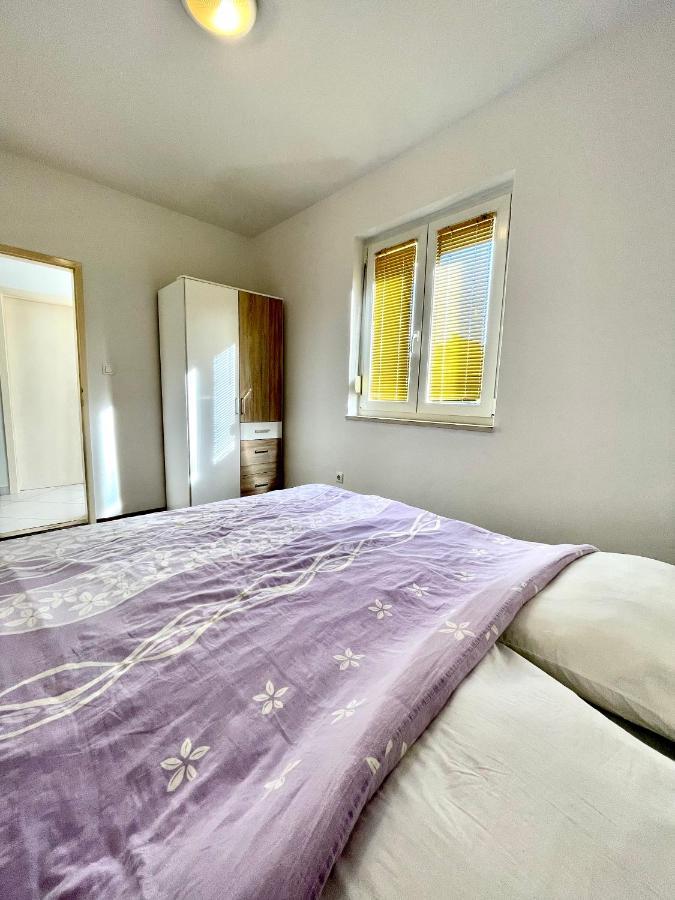 Apartman Lovre Zadar Bagian luar foto